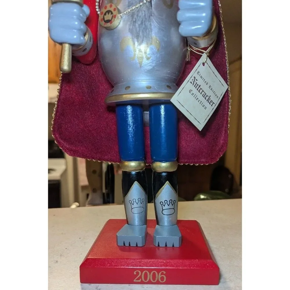 Wooden Rat Mouse King Nutcracker 14 In Tall 2006 Christmas Decor Limited Edition